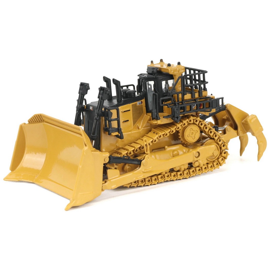 DM 1/87 Cat D11 Dozer TKN Design With Metal Tracks Diecast Model