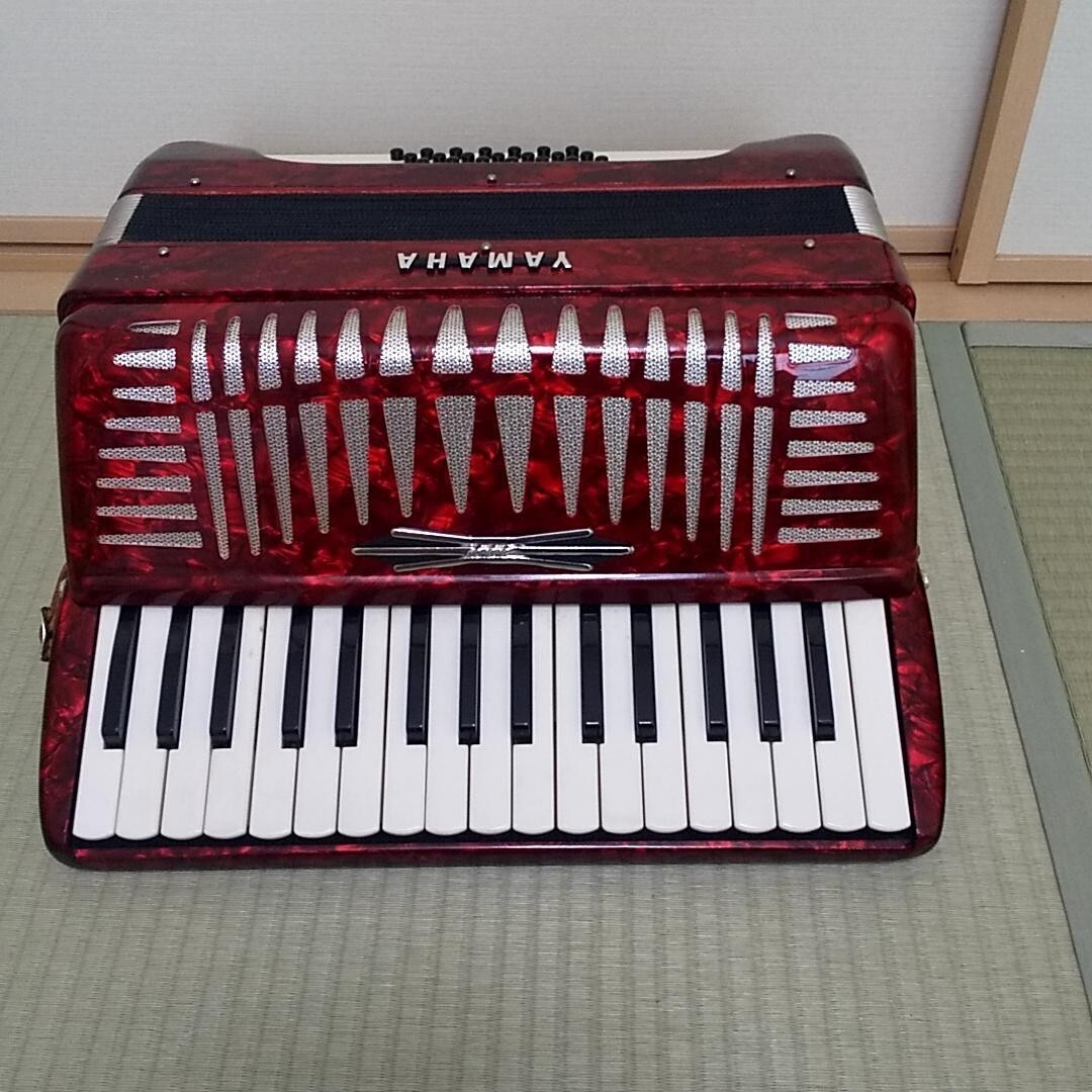 YAMAHA 赤 アコーディオン 25鍵盤 良品〛✦YAMAHA アコーディオン 25