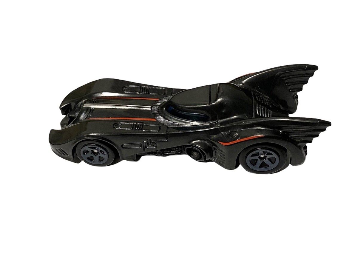 2004 HOT WHEELS DC COMICS BATMOBILE S03 1:64D/C VEHICLE CAR BLACK