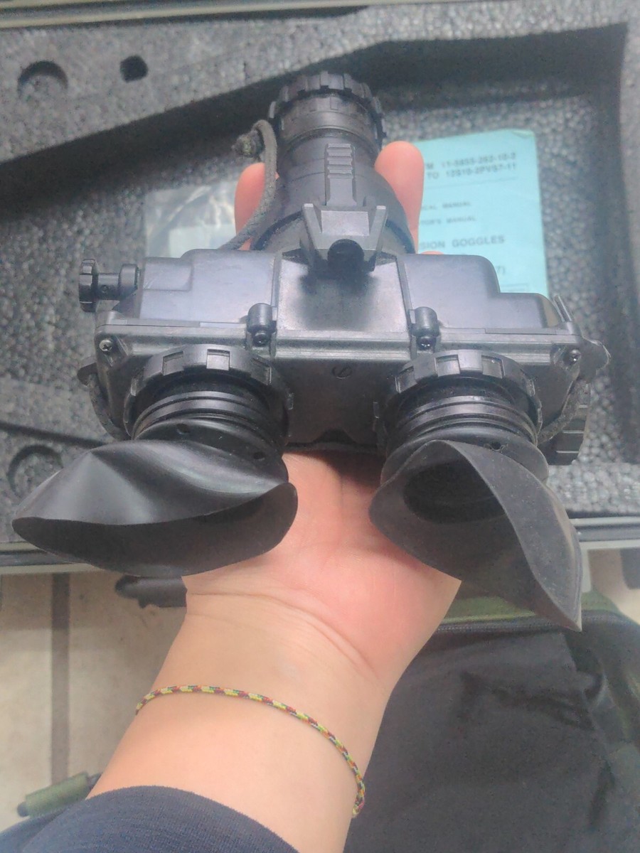 Military Surplus AN/PVS-7B Night Vision Goggles NVG Government
