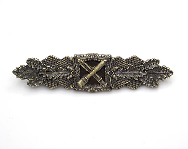 GERMAN ARMY WW2 1957 Issue German Close Combat Clasp in Bronze