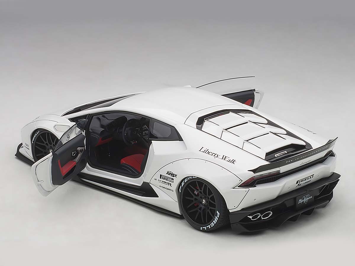 LAMBORGHINI HURACAN LB WORKS WHITE 1:18 by AUTOart 79120 NO LONGER