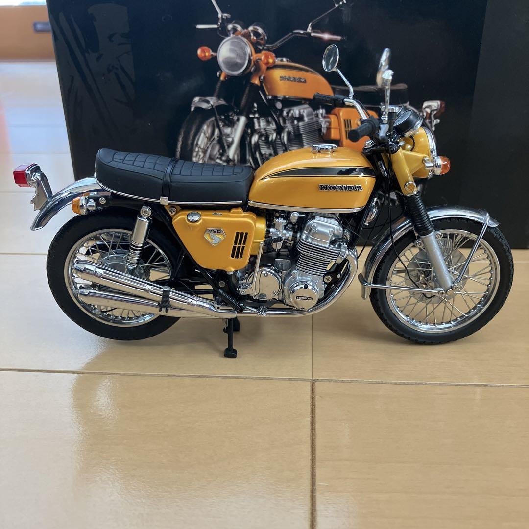 Mini Champs HONDA CB750 Candy Gold 1/12 Scale Classic Bike Series