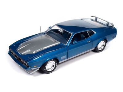 AUTOWORLD AMM1335 1:18 1971 FORD MUSTANG MACH 1 (MEDIUM BLUE