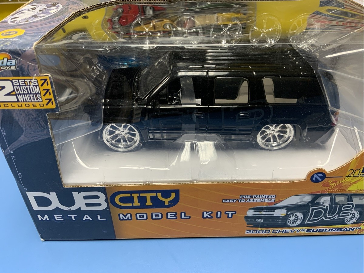 JADA DUB CITY 2000 CHEVY SUBURBAN W/ 20