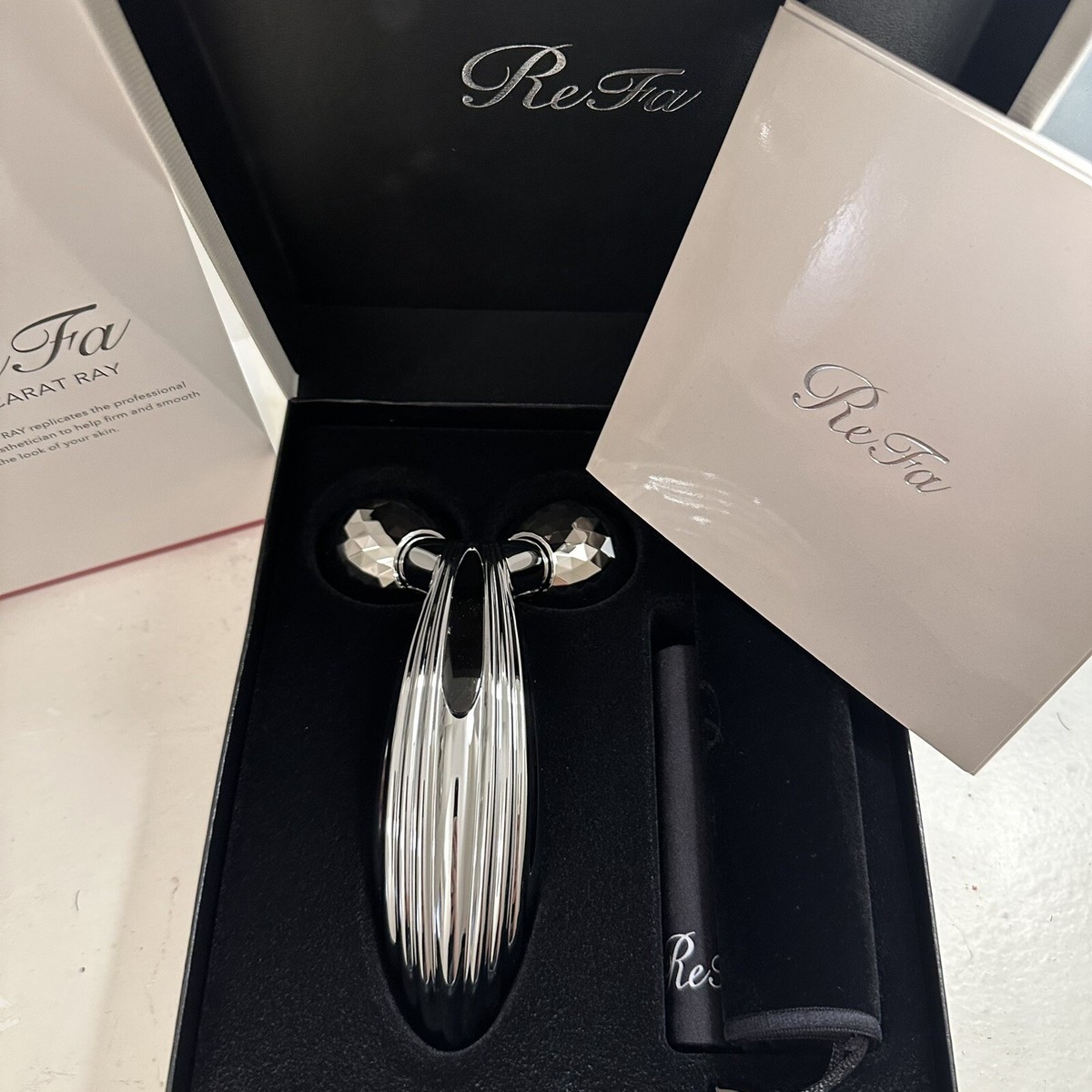$320 MTG ReFa CARAT RAY RF-PC2019B Face & Body Microcurrent Roller