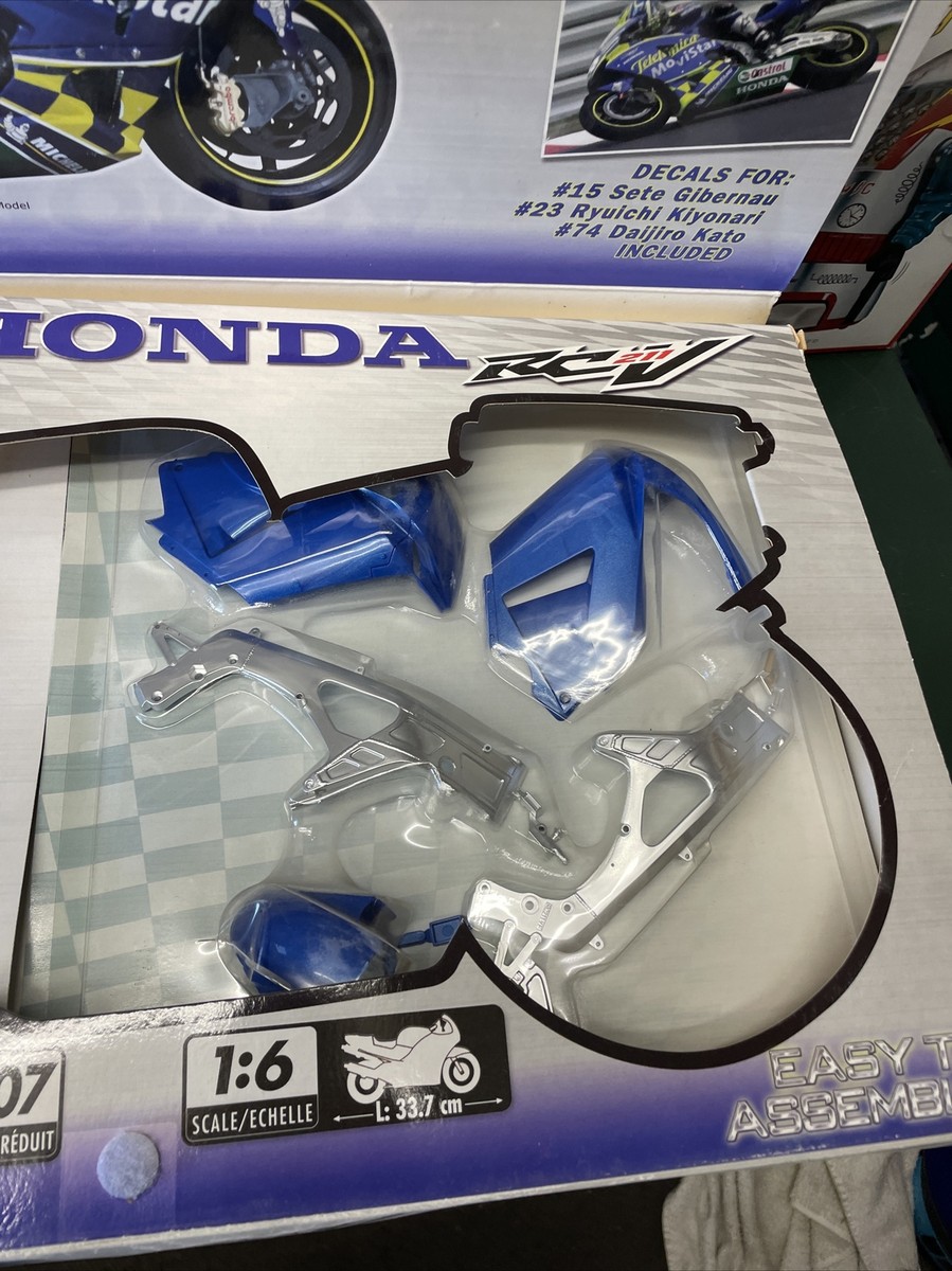 Italeri 1/6 Telefonica Movistar Honda RC211V 2003 Vintage Plastic