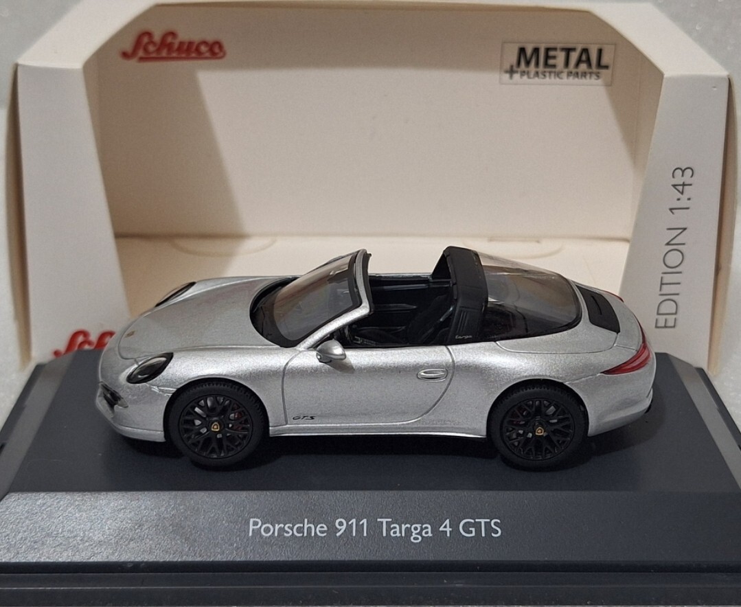 Porsche 911 (991.II) Targa 4 GTS 2017 Silver 1:43 Schuco 450759800