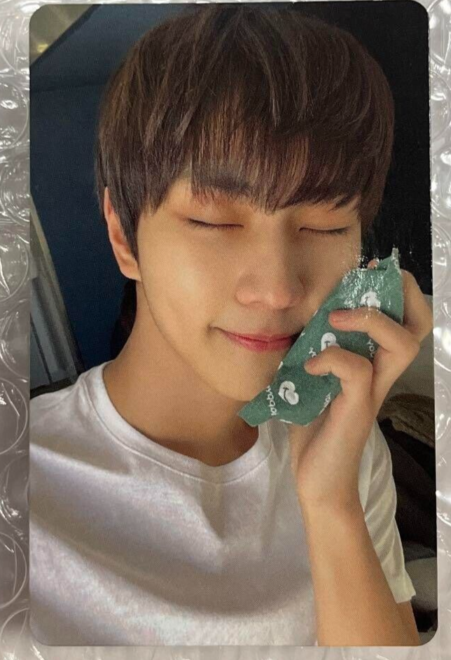 ENHYPEN JUNGWON Dark Blood Weverse Global Shop Showcase Limited
