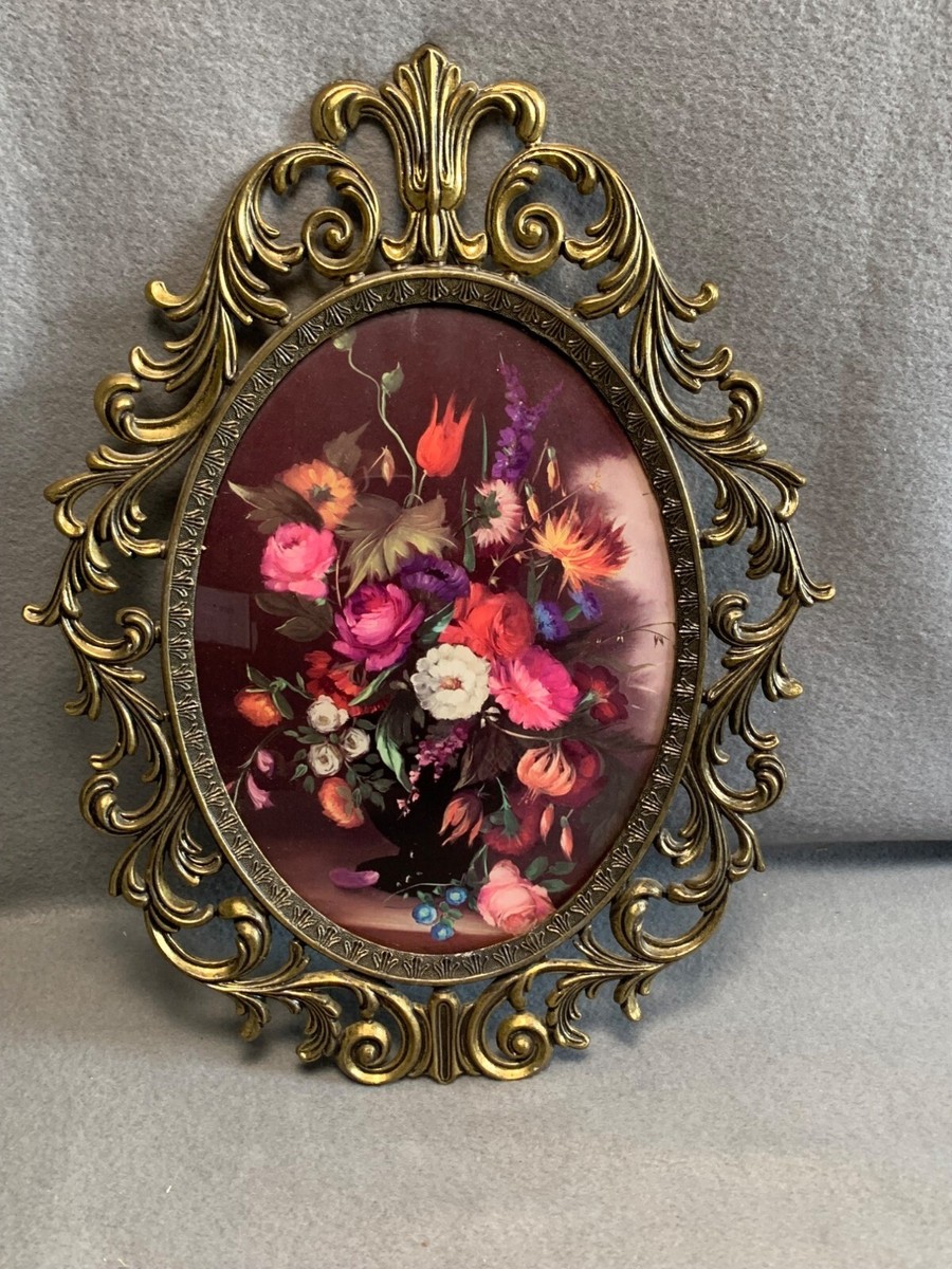 Vintage Brass Oval Ornate Convex Flowers Picture Frame Made in