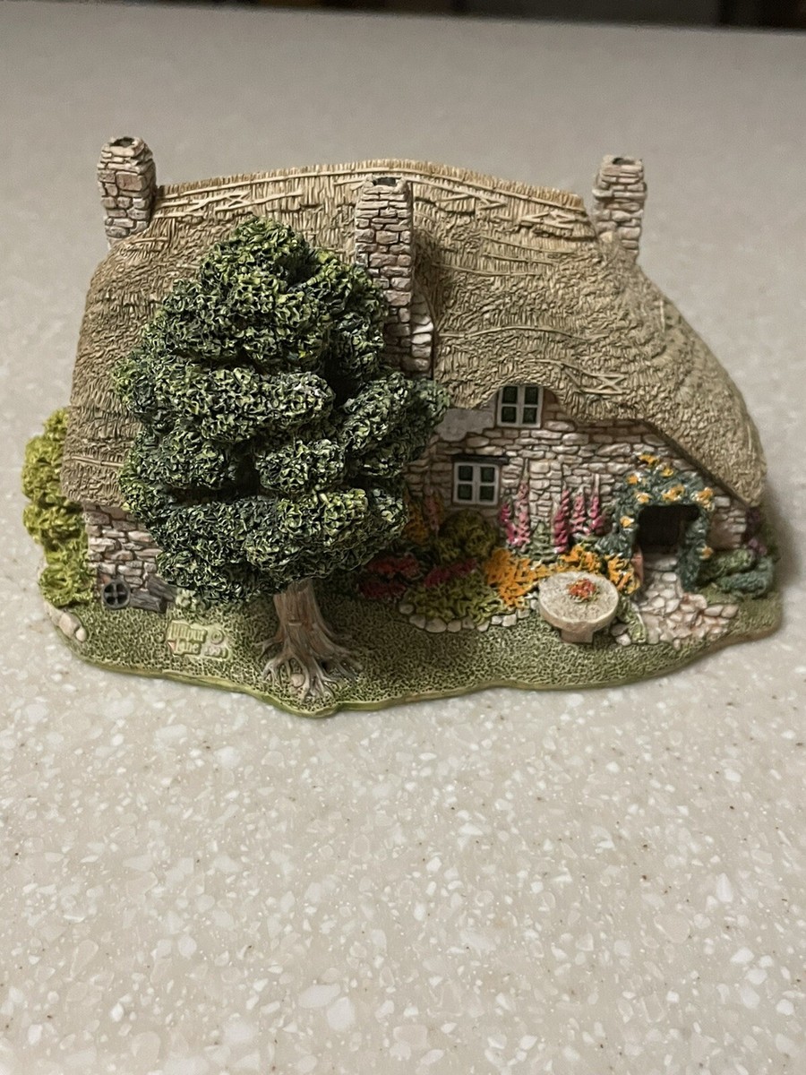Lilliput Lane Old Mother Hubbard's | eBay