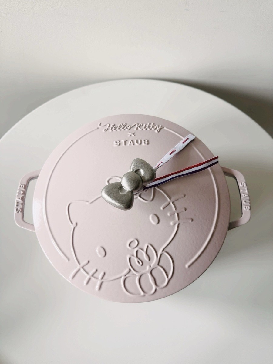 Staub x Hello Kitty Limited Edition Cast Iron Ducth Oven 24cm FREE