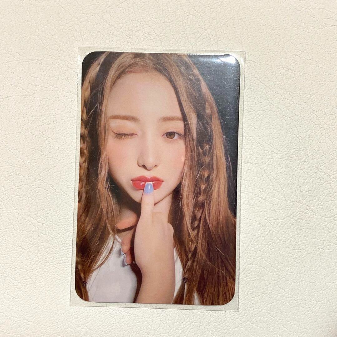 LE SSERAFIM YUNJIN 2nd Album ANTIFRAGILE Weverse Fansign Photocard