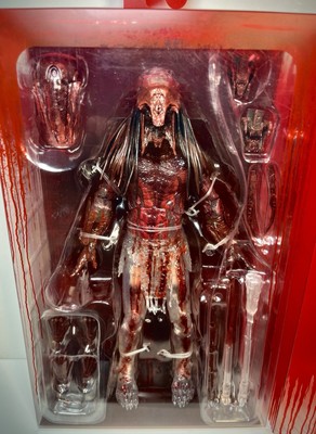 2024 NECA - PREY (2022) - Ultimate Bear Blood Feral PREDATOR 7in