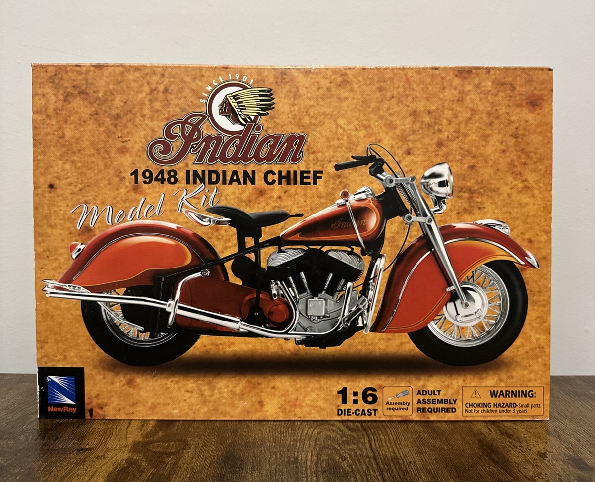 Vintage New Ray 1948 Indian Chief Motorcycle 1:6 Scale Diecast