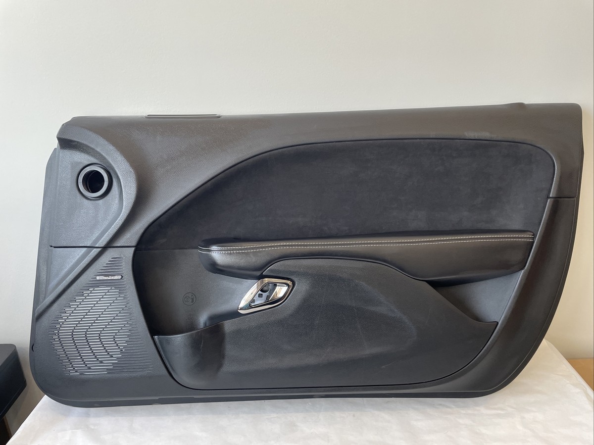 2015-2021 DODGE CHALLENGER RIGHT SIDE INTERIOR DOOR PANEL OEM