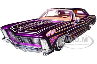 1965 BUICK RIVIERA LOWRIDER PURPLE 1/26 DIECAST MODEL CAR BY
