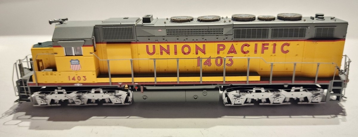 Atlas Master HO SDP-35 Locomotive Union Pacific #1403 | eBay