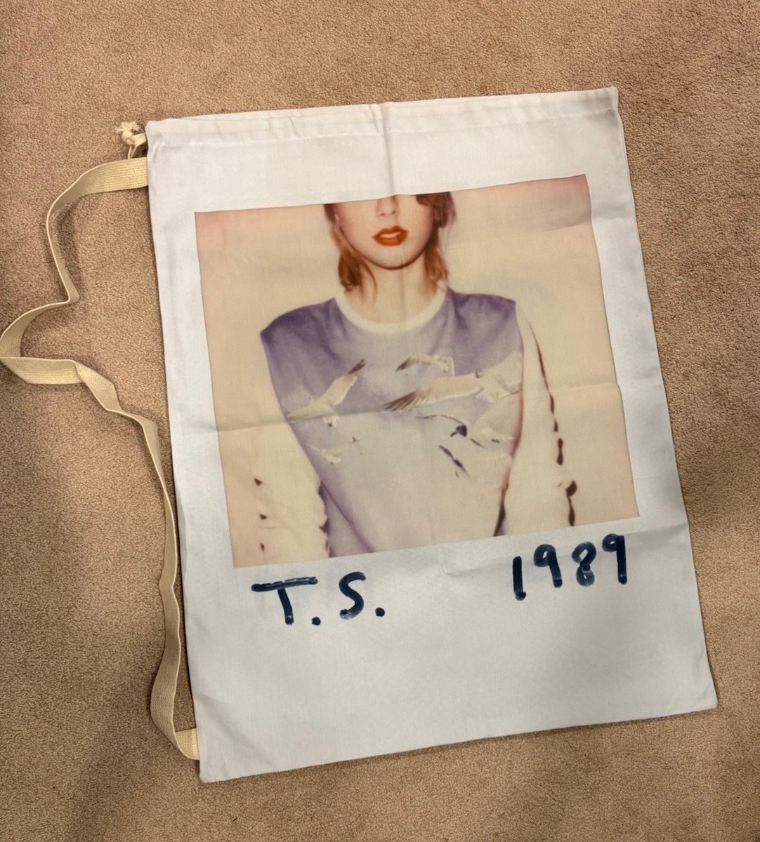 Taylor Swift 1989 Album Cover Laundry Bag Official Merch rep red