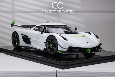 Koenigsegg Jesko (White w/ Neon Green Accents) [FrontiArt] 1:8