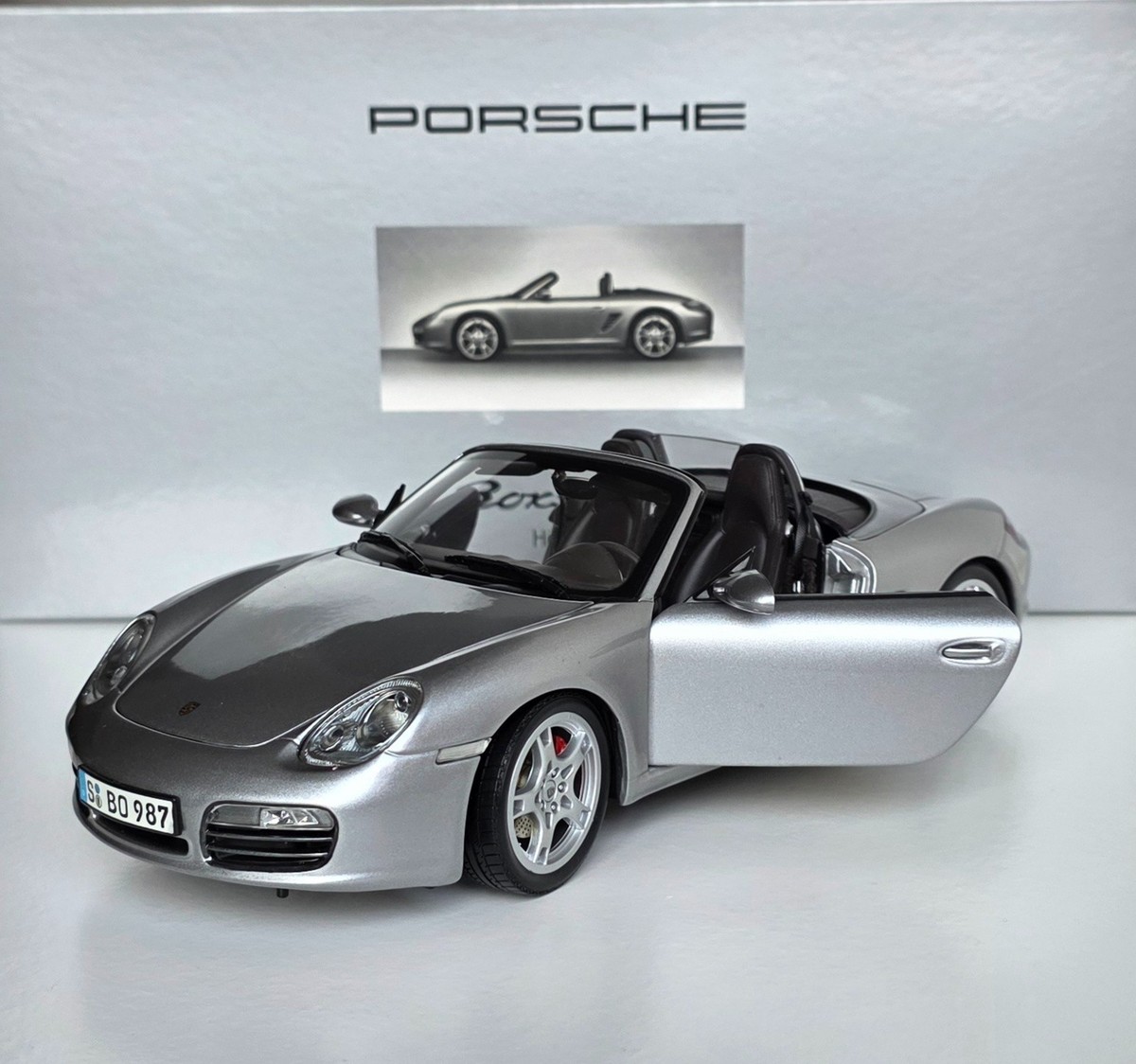 Porsche Boxster S 987 2005 Silver 1:18 Kyosho WAP 021 281 15