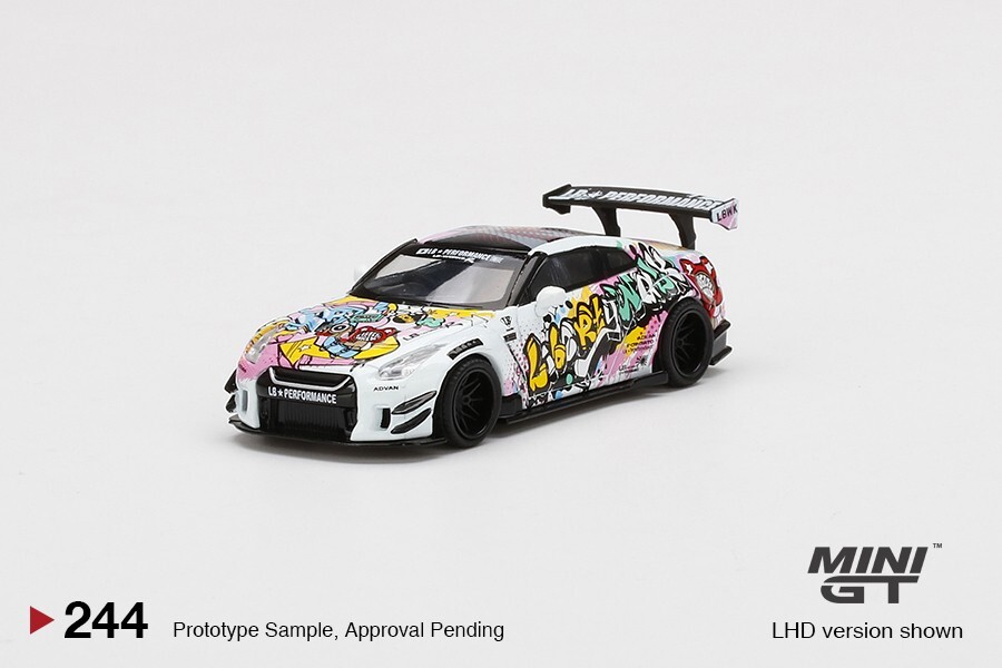 Mini GT 244 & 245 Set LBWK Nissan GT-R R35 35 GT-RR LBWK Kuma