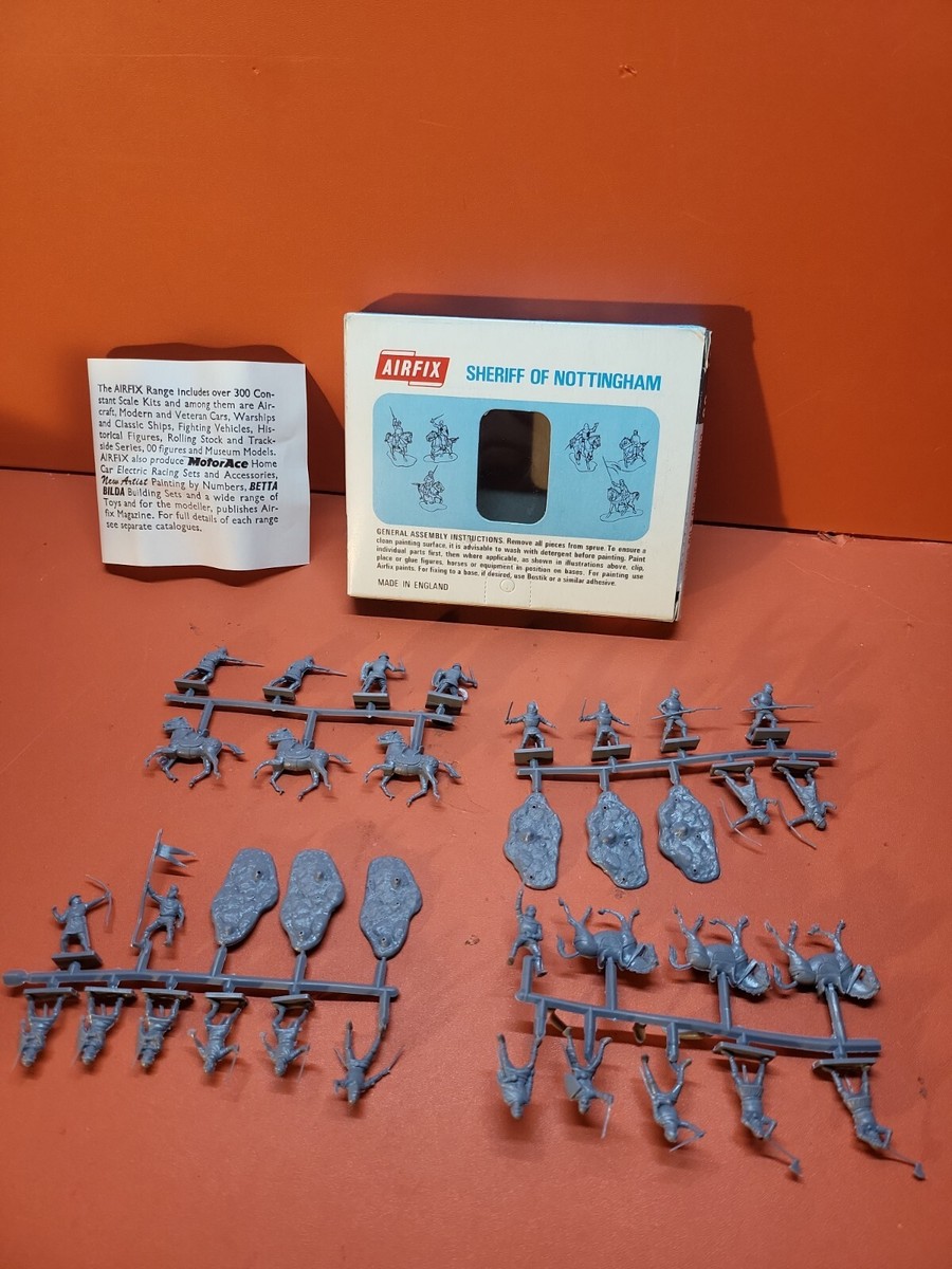 Vintage 1960s Airfix Sheriff of Nottingham 36 pc HO-00 Scale Set
