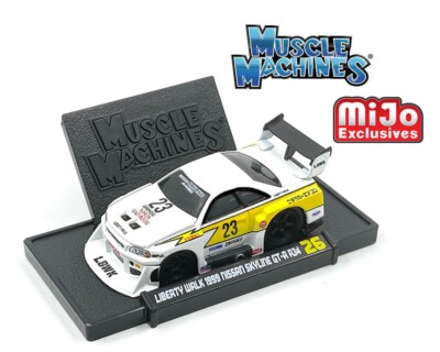 Maisto 1:64 Muscle Machines Liberty Walk 1999 Nissan Skyline GT-R