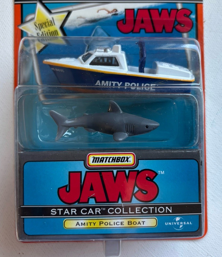 JAWS Amity Police Boat W/Shark 1998 Matchbox Star Car Collection