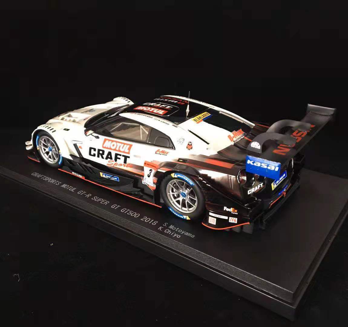 EBBRO 1/18 Nissan GTR 2018 CRAFTSPORTS MOTUL GT-R SUPER GT500