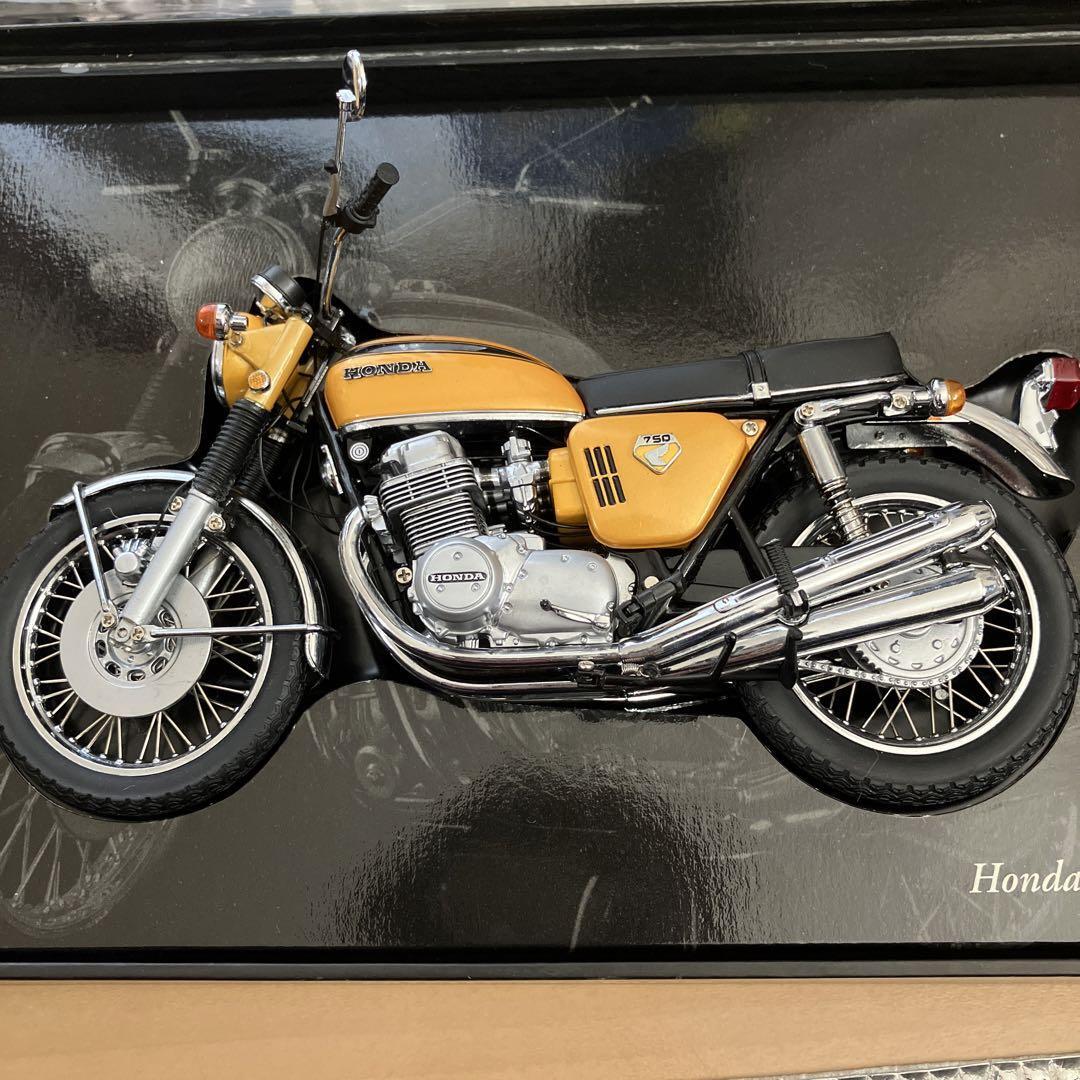 Mini Champs HONDA CB750 Candy Gold 1/12 Scale Classic Bike Series