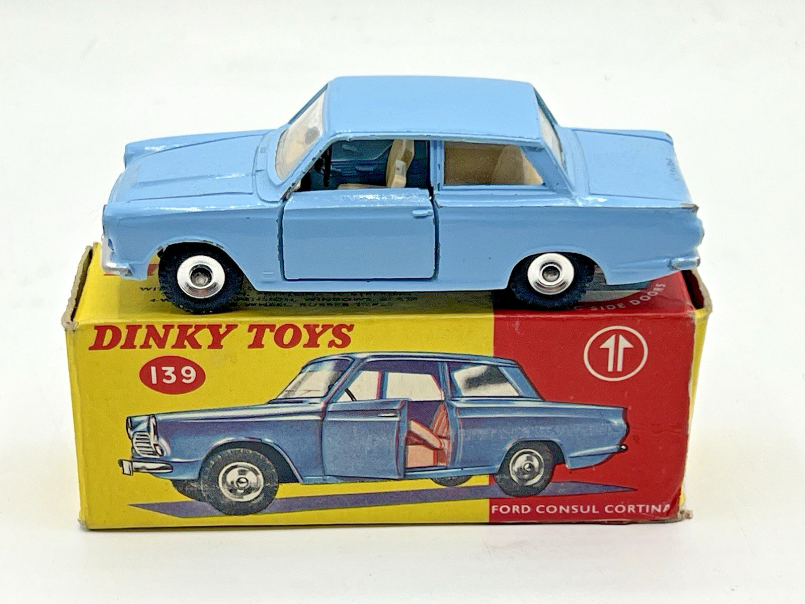 Dinky 139, Ford Cortina - Free Price Guide & Review