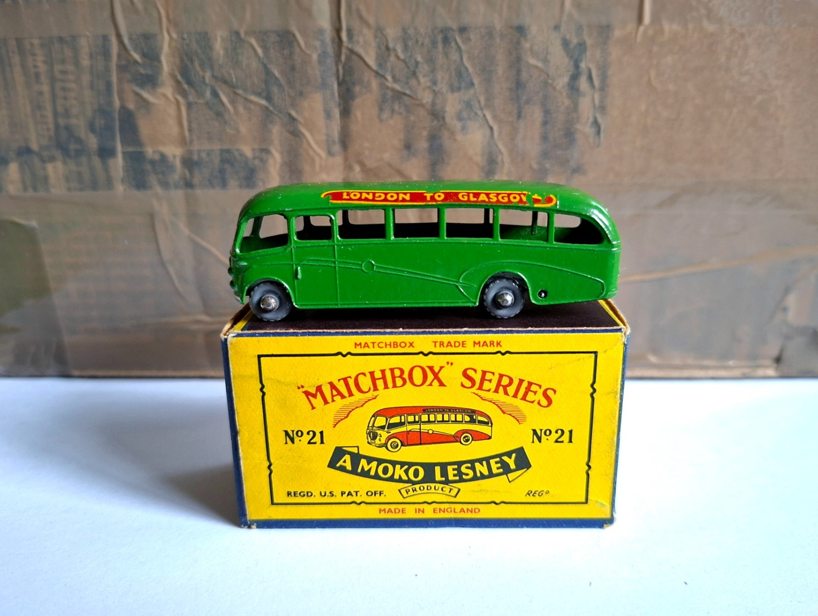 Matchbox 21b, Bedford Coach - Free Price Guide & Review