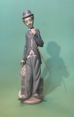 Lladro Charlie Chaplin Porcelain Figurine #5233 Charlie The Tramp