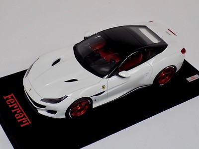 1/18 MR Collection Ferrari Portofino in Gloss white with Shinny