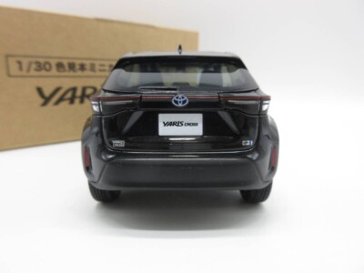 1:30 Toyota YARIS CROSS color sample minicar black mica Diecast