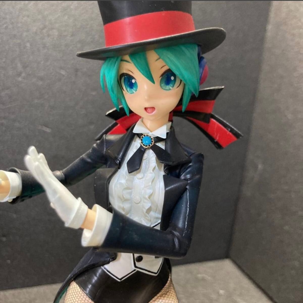 Hatsune Miku Garage Kit Figure Magician ver. Used | eBay