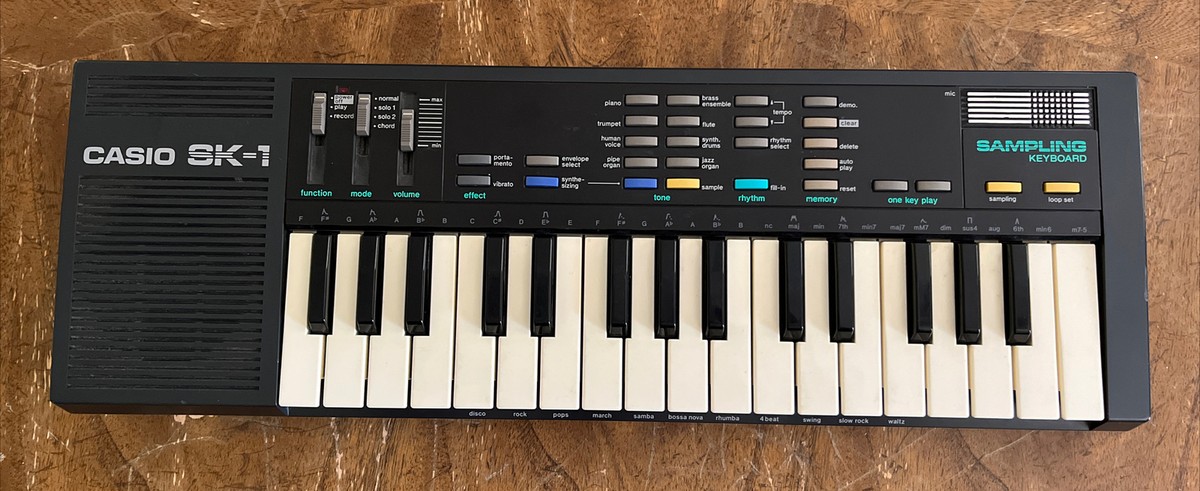 Casio SK-1 Portable 32 Key Sampling Keyboard | eBay