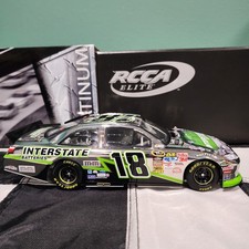 Kyle Busch Diecast Sport & Touring Cars 1:24 2011 Vehicle Year for