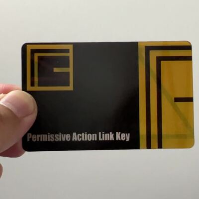 Lenticular Metal Gear Solid PAL Card Key ☆ Color Changing