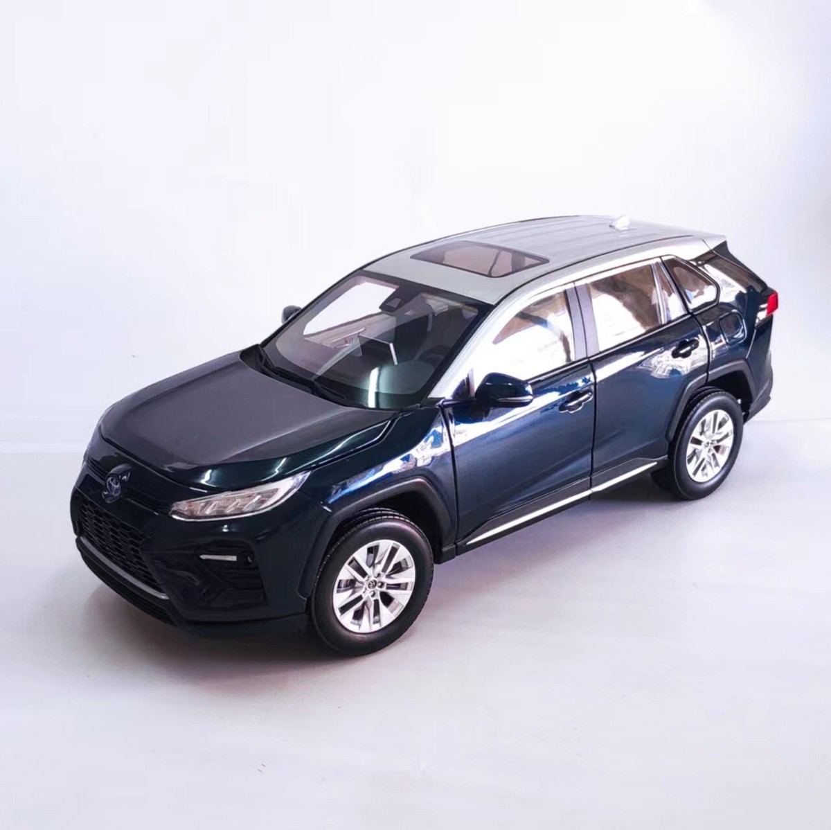 1/18 TOYOTA RAV4 SUV / WILDLANDER Dealer model blue / Silver