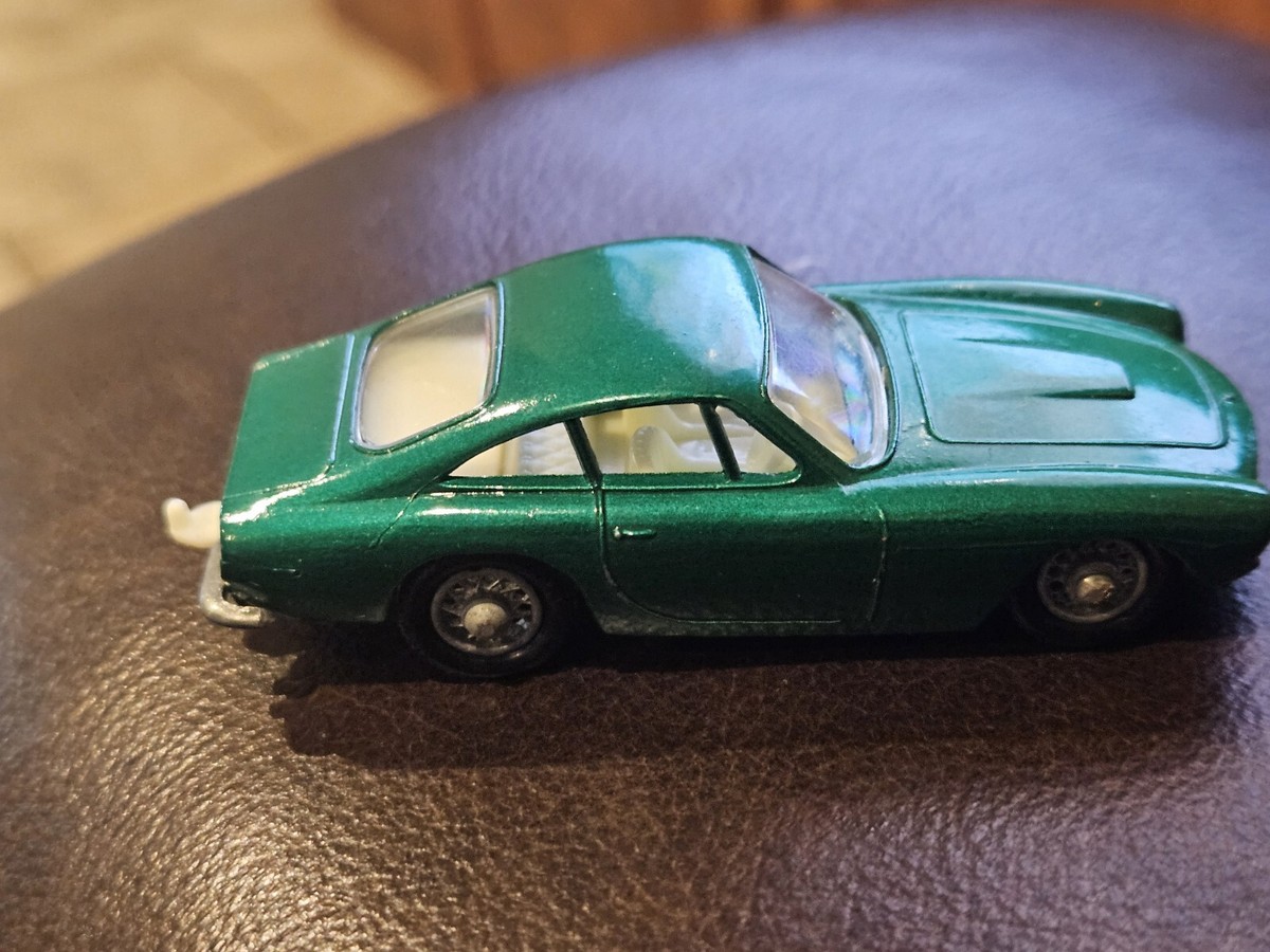 Vintage Lesney Matchbox Ferrari Berlinetta Green No. 75 Original