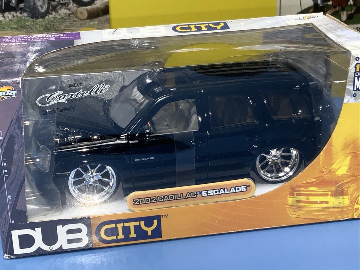 JADA DUB CITY 2002 CADILLAC ESCALADE W/ 20