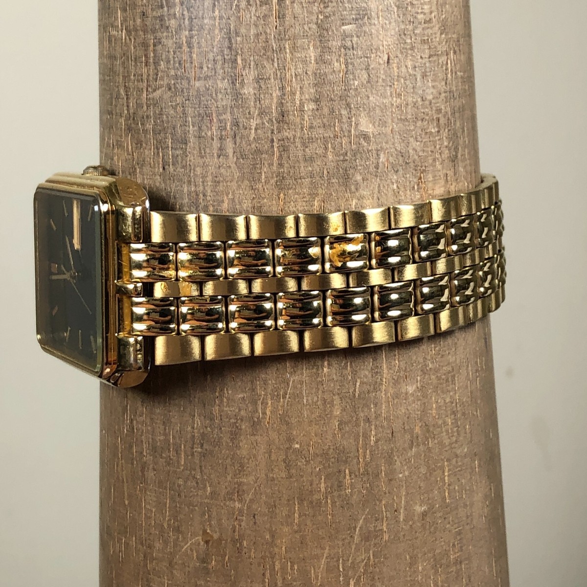 Vintage Pulsar Classic Quartz Men's Gold Tone Rectangular 23mm