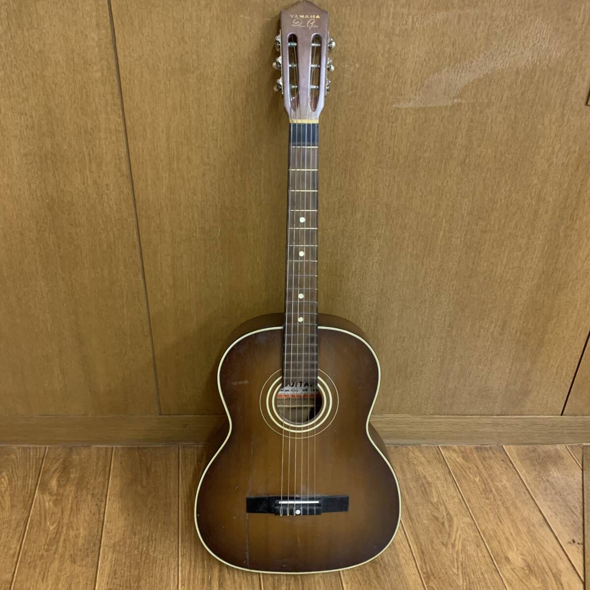 Classical Acoustic Guitar Yamaha Dynamic 10A 1960s Pat. No