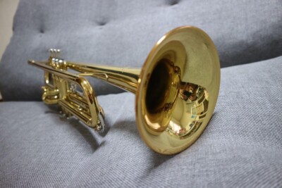 YAMAHA YTR-1335 Bb Trumpet Silver-Plated From Japan USED With Case