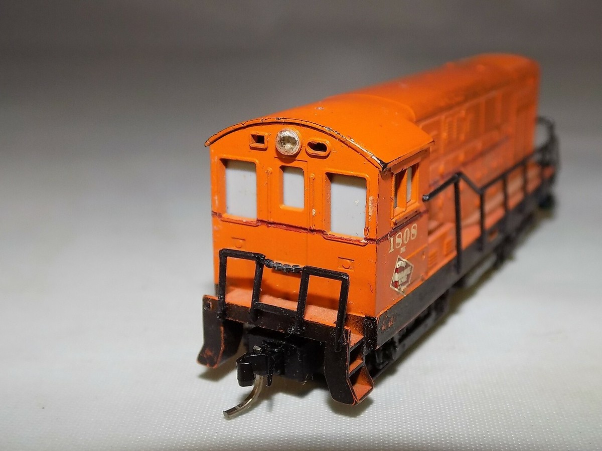 N Scale Minitrix 2002 Milwaukee Road Fairbanks Morse H-12-44