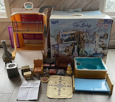 BRATZ Wintertime Chill Out Ski Lodge with Ski Lift Furniture