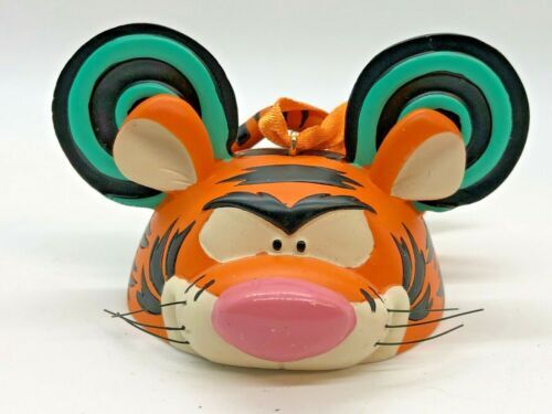 Crystal World Disney Showcase Collection, Tigger, numbered