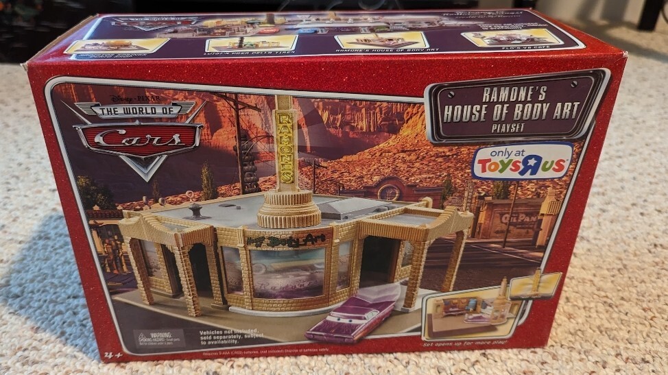 RARE Disney Pixar Cars Ramone's House of Body Art Playset Mattel